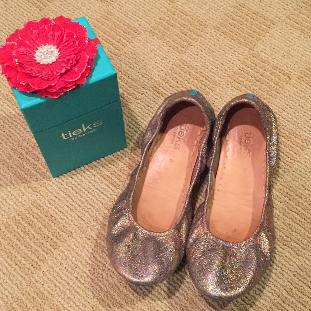 Lovestruck Tieks Size 9 (Sold Out!)